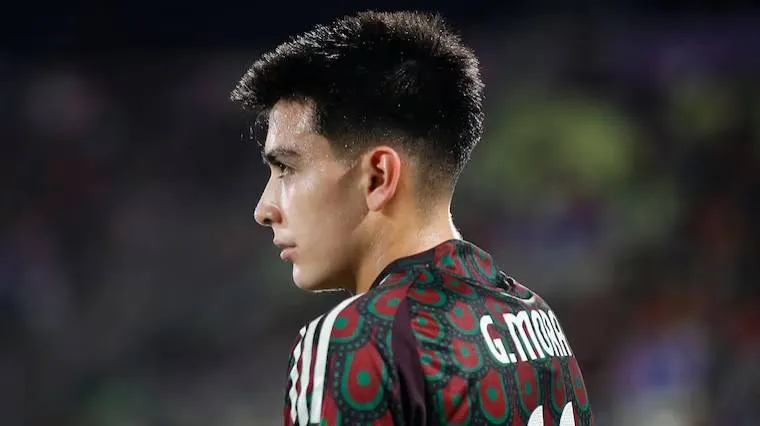 غيلبرتو مورا يقترب من إنجاز تاريخي في المونديال