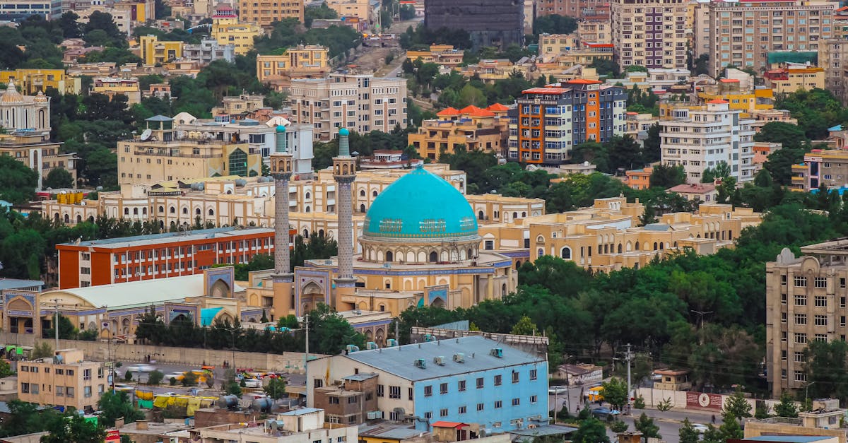 مفاوضات السلام بين إيران والولايات المتحدة: التحديات والفرص