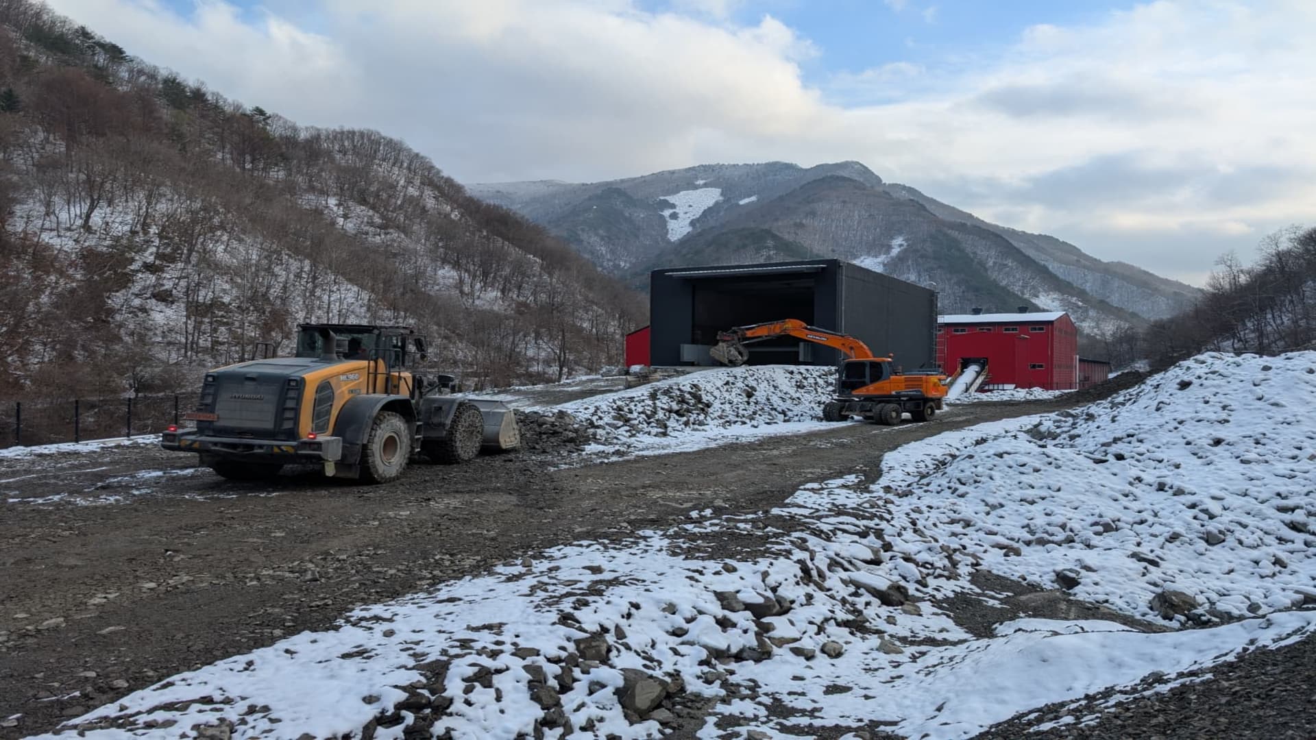 Augmentation des prix du tungstène, du soufre et de l'hélium