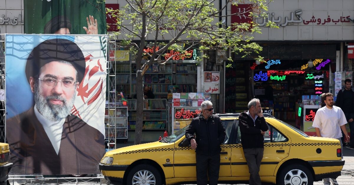 إيران تطلق سراح مواطن ياباني لكن يمنع مغادرته