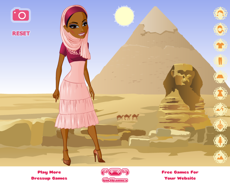 تشييع جنازة الباحثة هالة مصطفى في القاهرة