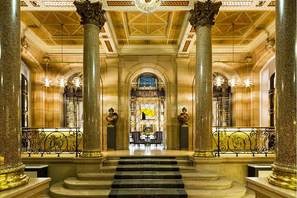 منازل وفنادق أسطورية تعكس جمال العمارة