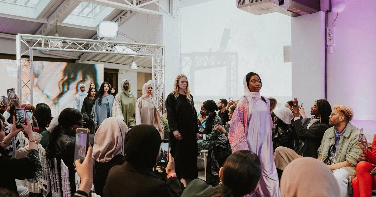 Semaine de mode modeste à Paris : défi de l'identité