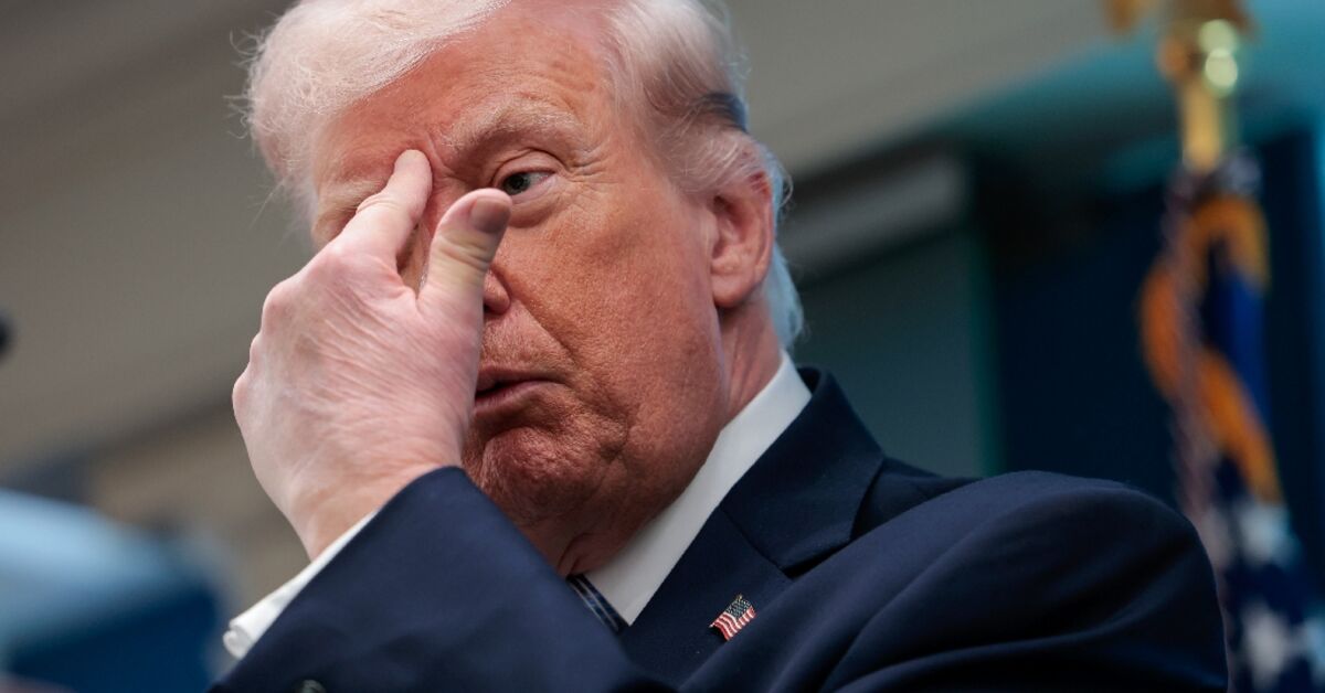 ترامب يعلن انتصاراً كاملاً بعد اتفاق إيران