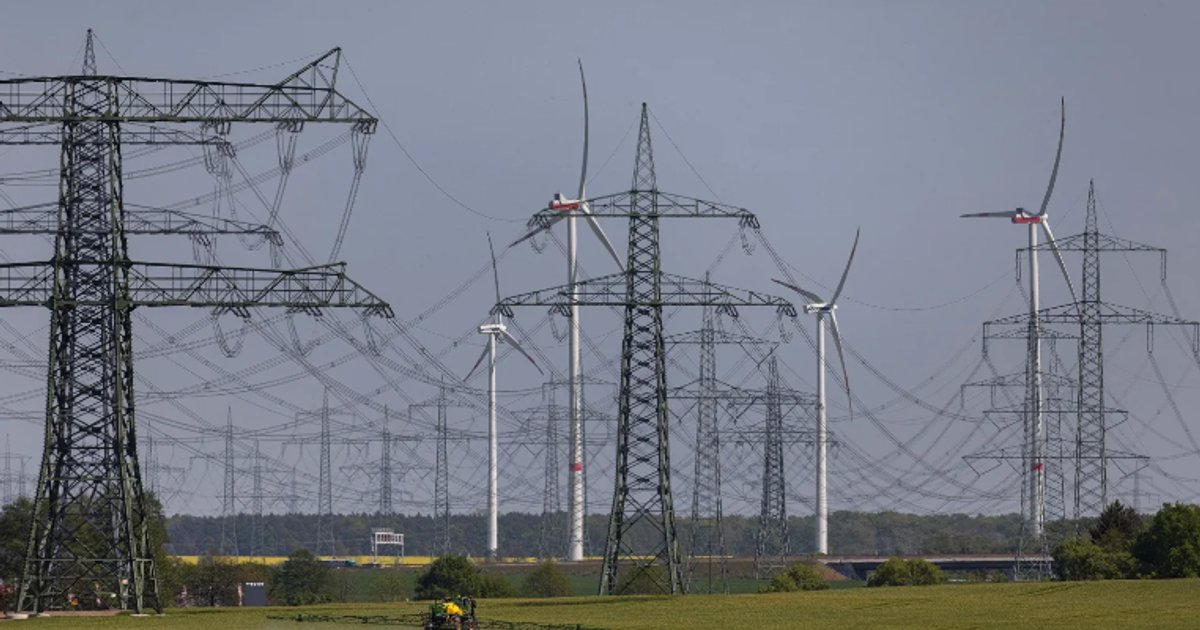 الذكاء الاصطناعي يدفع الإنفاق على الكهرباء في أمريكا