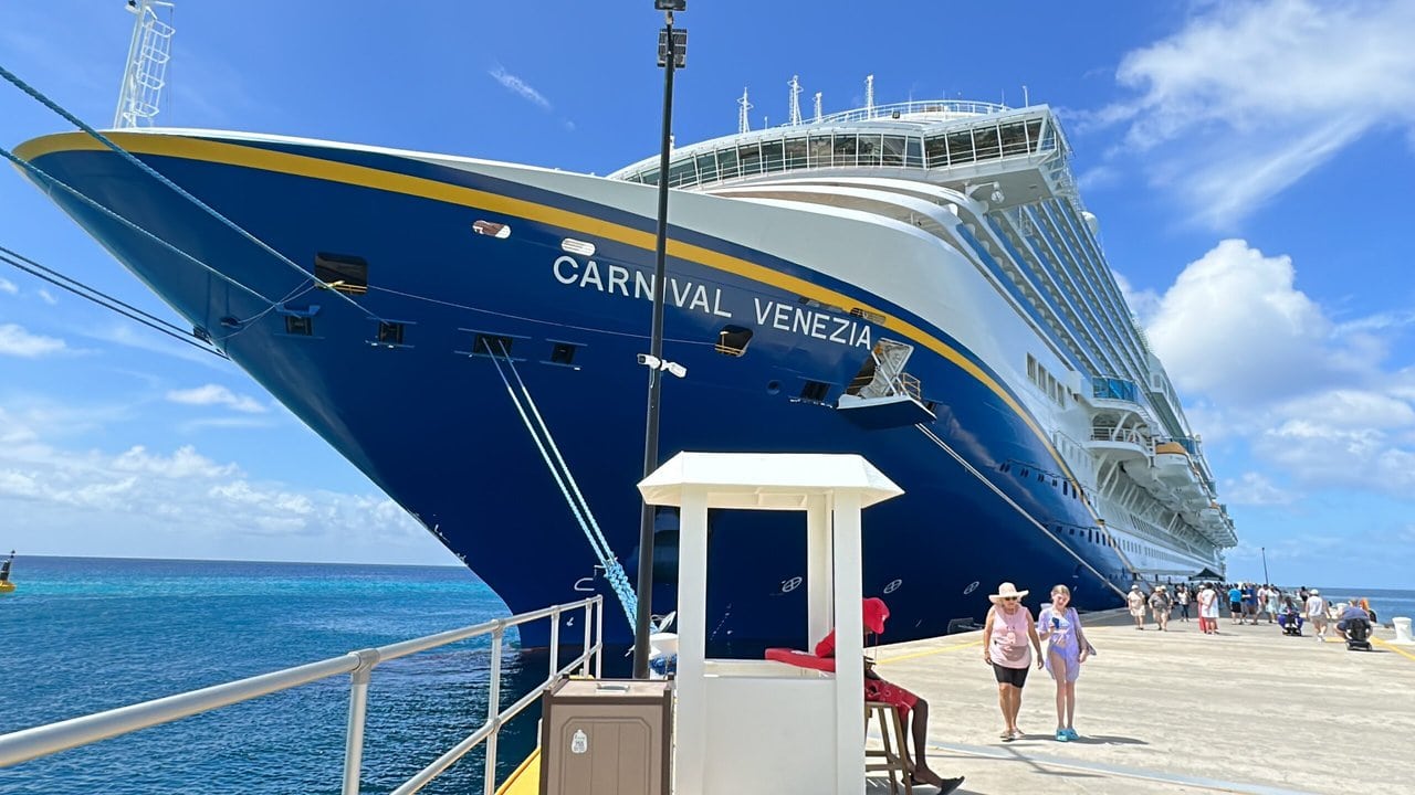 رسوم وقود جديدة في صناعة الرحلات البحرية