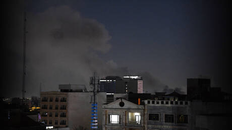 Luftangriffe auf Flughafen Mehrabad in Teheran