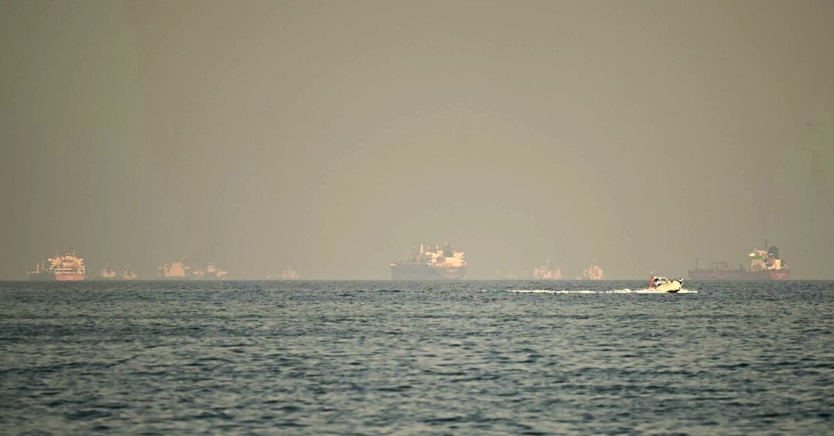 تحديات عبور مضيق هرمز وتأثيرها على الاقتصاد العالمي