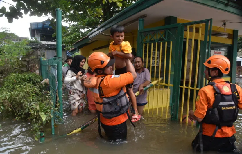 تعويضات بيئية في إندونيسيا عن الفيضانات