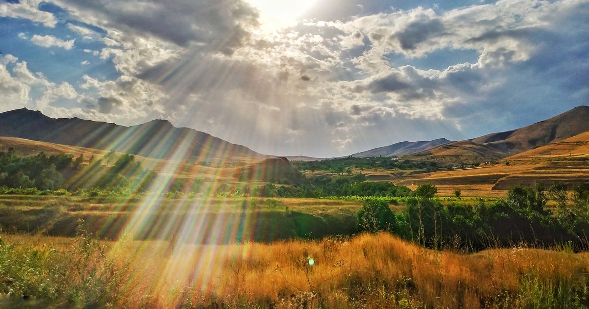 Iranians Celebrate Nature Day Amid Trump Threats