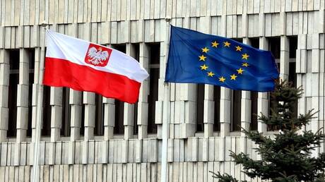 بولندا تبدأ تصنيع ألغام مضادة للأفراد