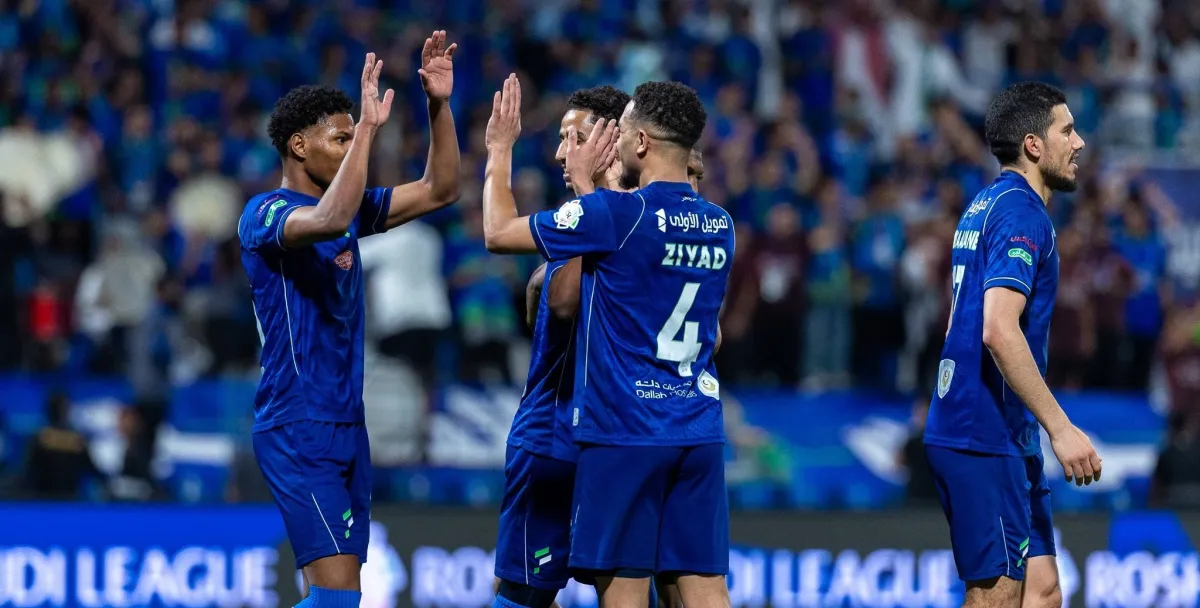 أزمة مالية خانقة لنادي الفتح والجماهير تطالب بالإنقاذ