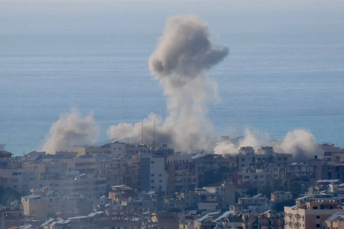 Israël bombarde un bâtiment près de l'aéroport de Beyrouth