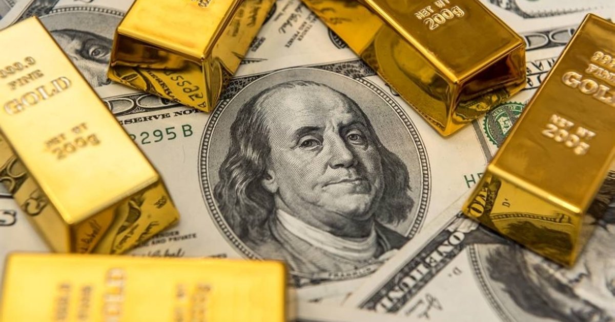 Goldpreis fällt um mehr als 1% mit steigendem Dollar und verschwindender Hoffnung auf Zinssenkung