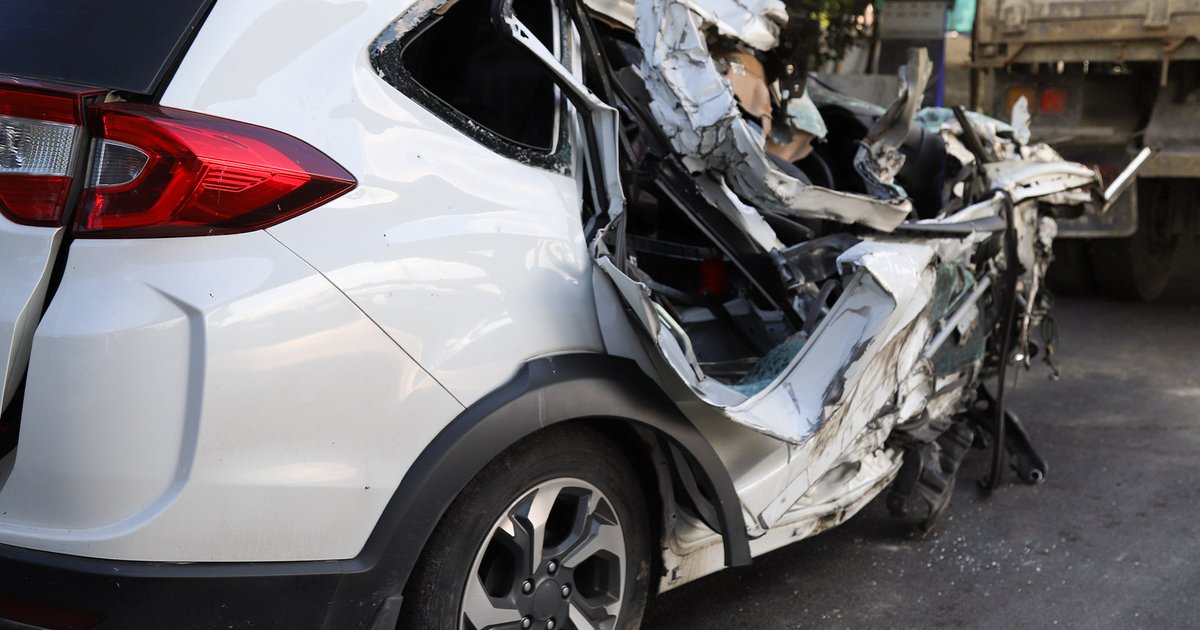 Asyut'ta iki aracın çarpışması sonucu 6 kişi yaralandı