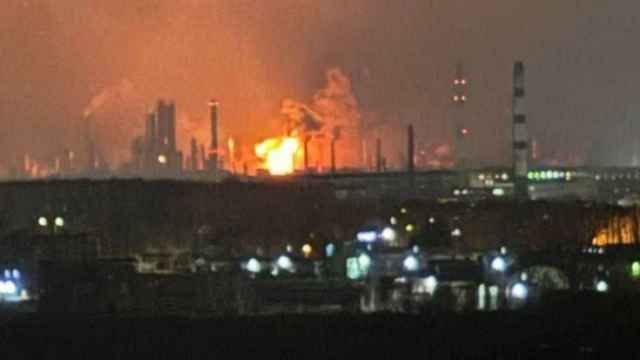 Fires at Ahmadi Port Refinery due to Drone Attack