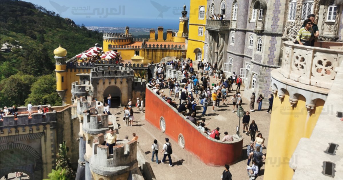 قصر بينا في البرتغال: قلعة الأحلام السياحية