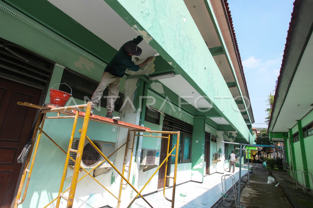 انطلاق 450 حاجاً من ماديون إلى الأراضي المقدسة