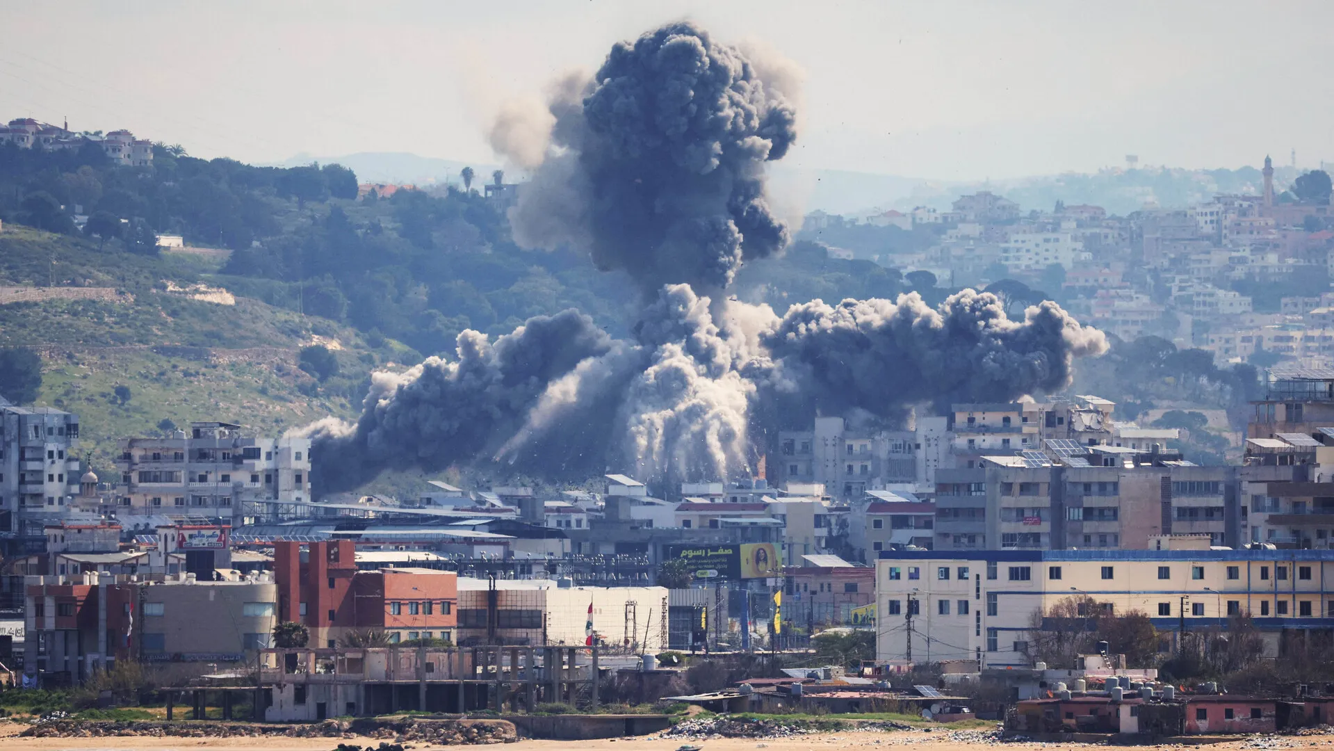 غارات إسرائيل على لبنان: دلالات التصعيد العسكري