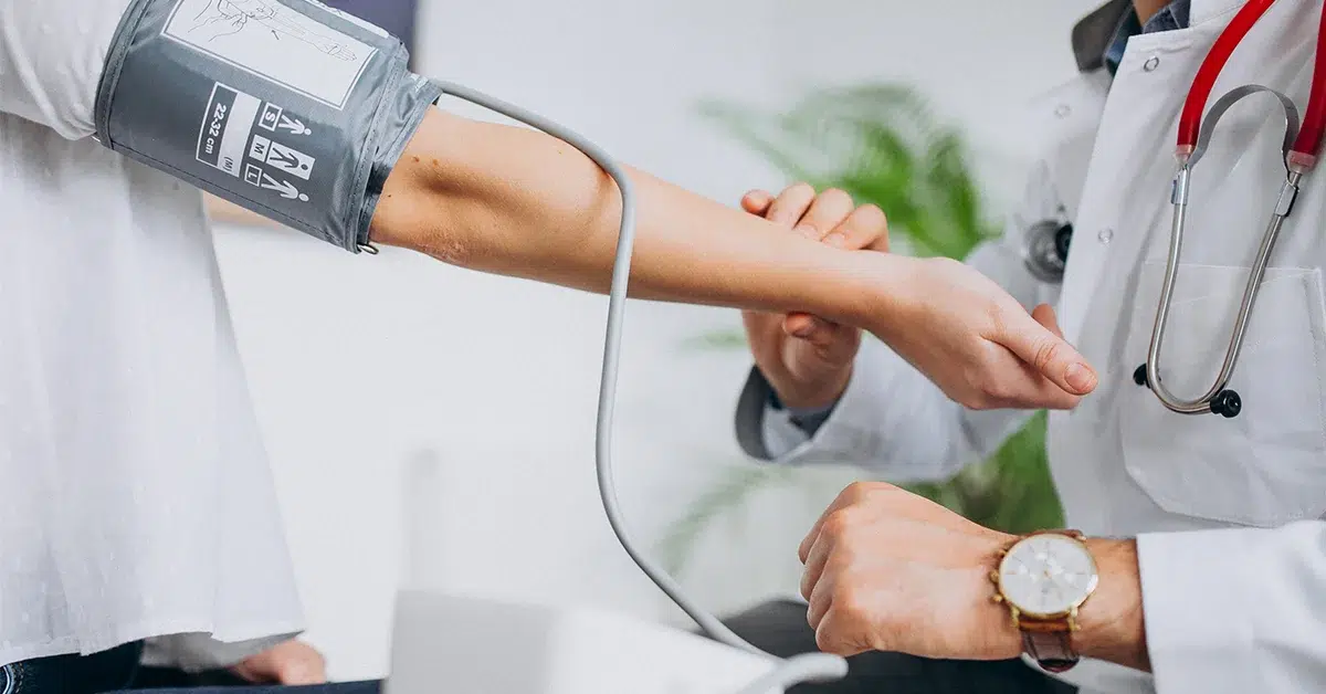 ارتفاع ضغط الدم والسكر وتأثيرهما على صحة القلب