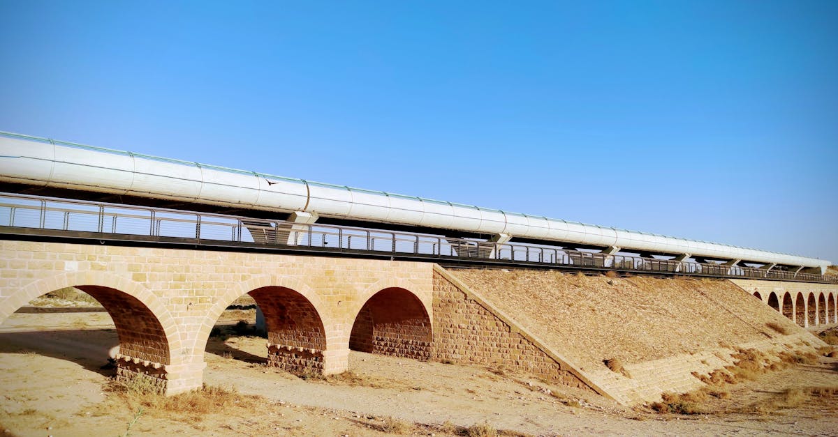 صاروخ إيراني يسقط جنوب إسرائيل