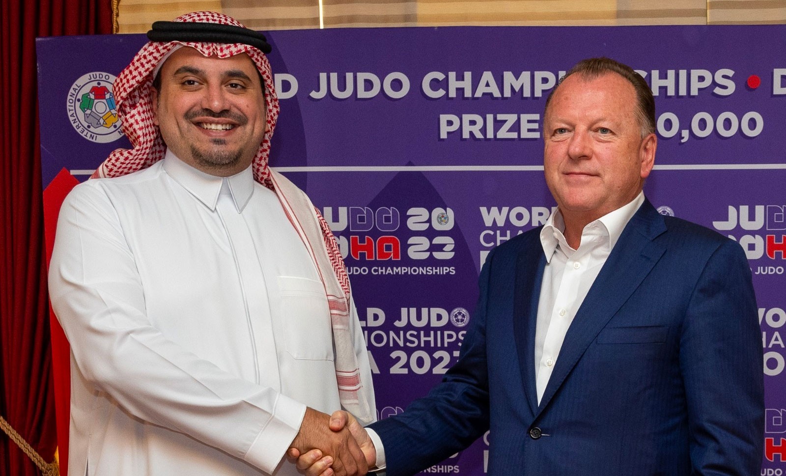 استقبال الأمير عبدالعزيز بن سعد لرئيس جامعة حائل