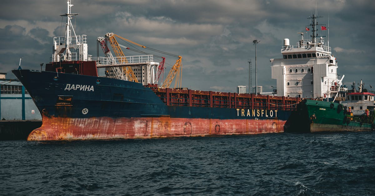 ترامب يؤكد فعالية الحصار البحري على إيران