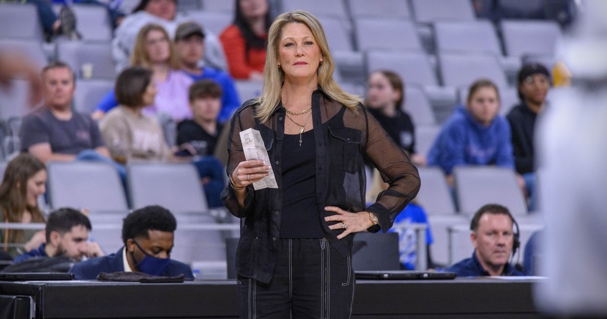 Géorgie met fin à la relation avec l'entraîneuse Katie Abrahamson-Henderson