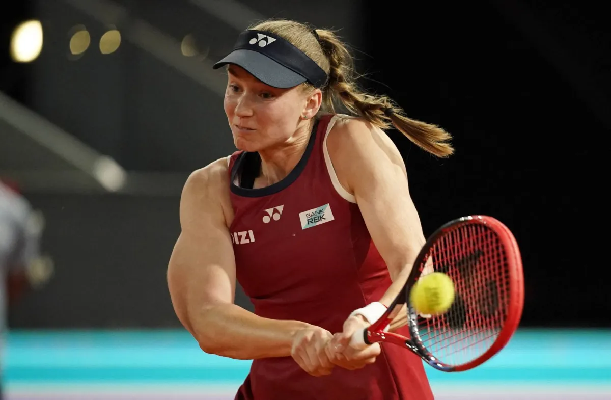 ريباكينا تنتقد تكنولوجيا تحديد الخطوط في مدريد