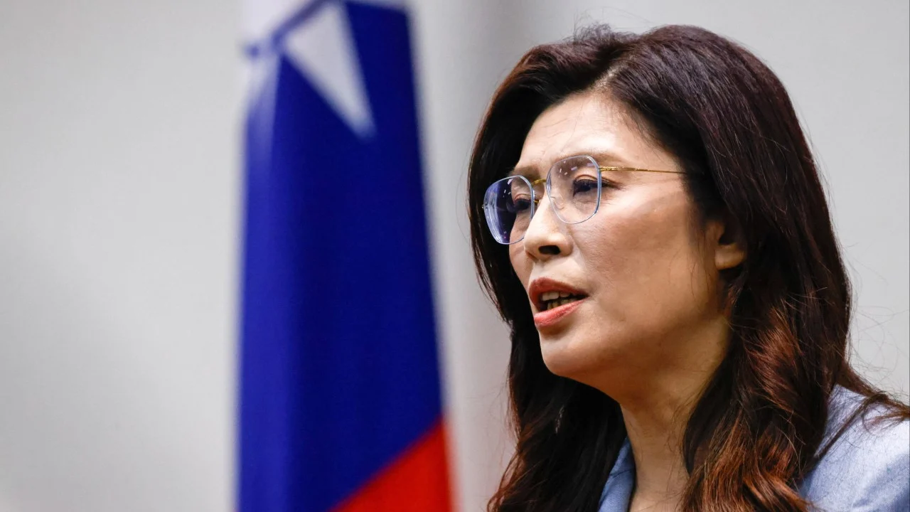 Avertir sur la visite du Kuomintang en Chine