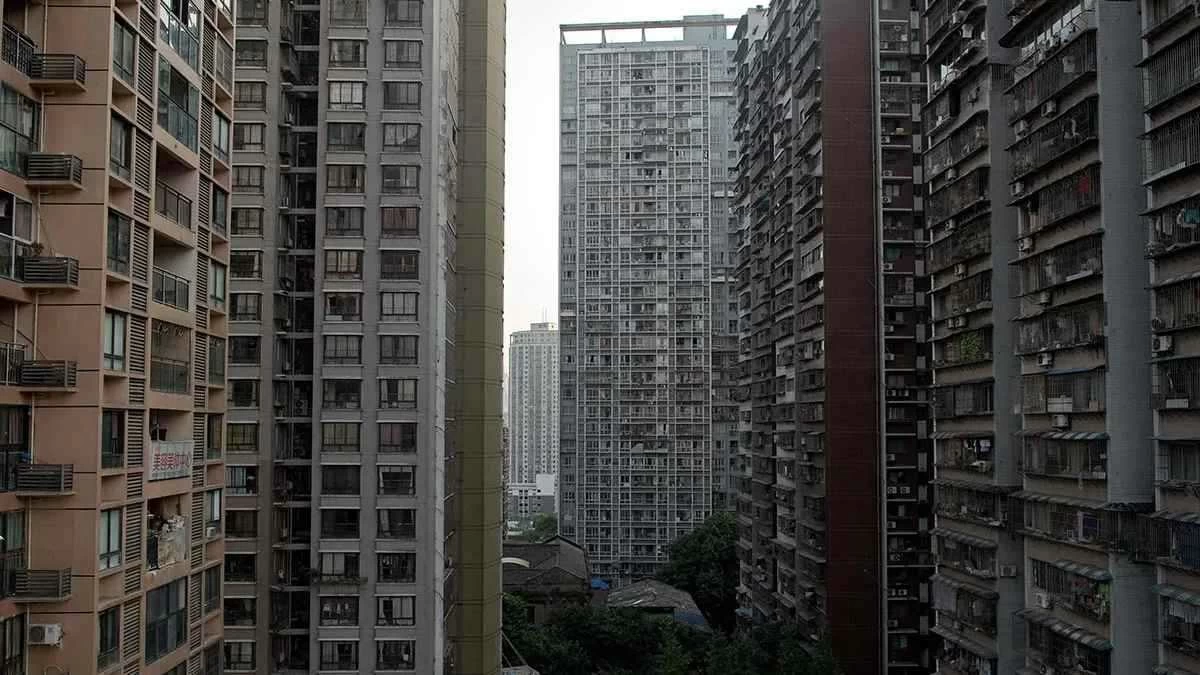 China bans ash apartments to regulate storage of remains