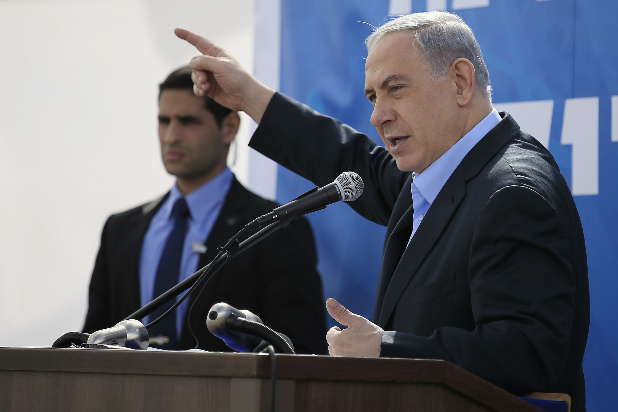 ضربات صاروخية إيرانية تستنزف العمق الإسرائيلي