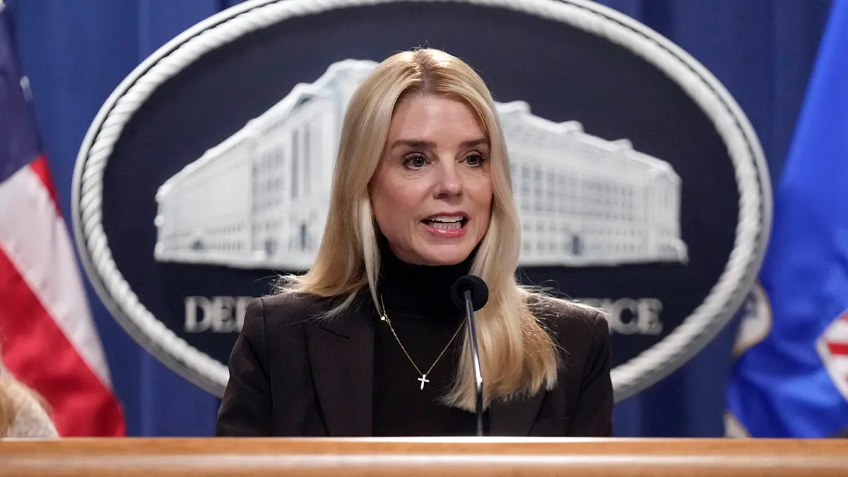 Révocation de Pam Bondi pour mauvaise gestion de l'affaire Epstein