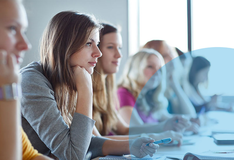 デジタル文化強化で子供を守る