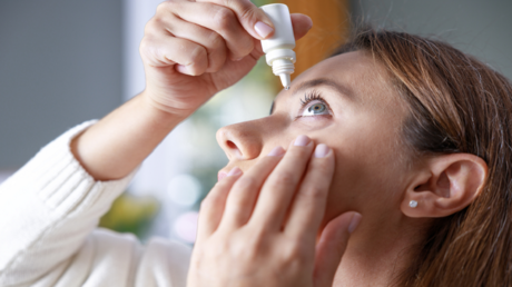 سحب قطرات العين في الولايات المتحدة بسبب تلوث محتمل