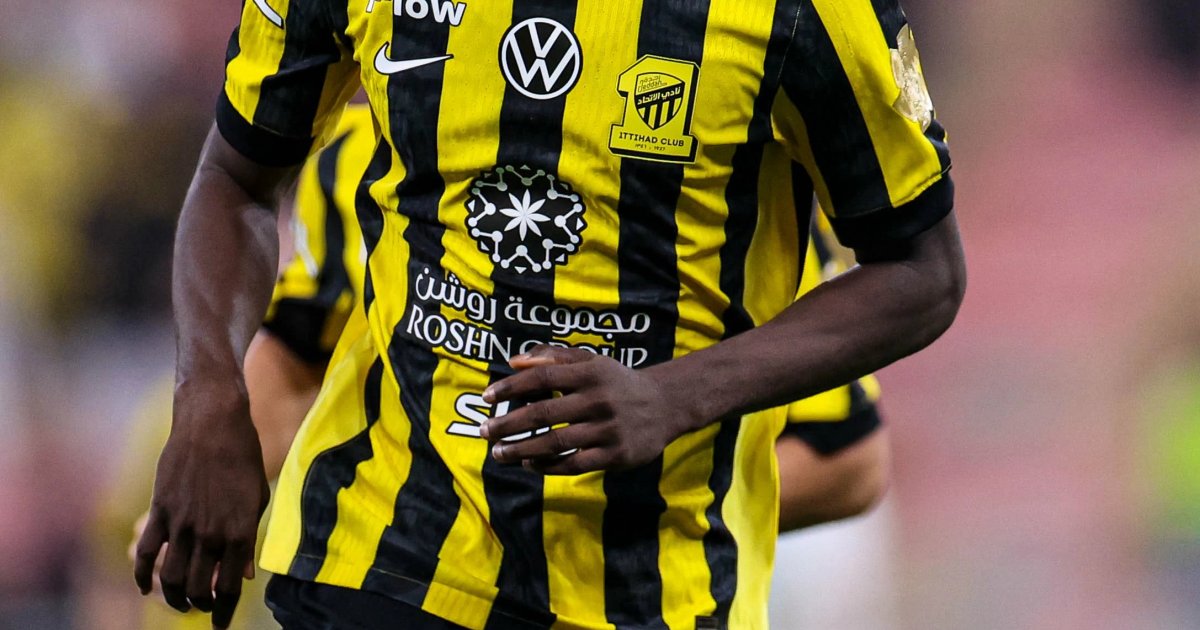 نجاح عملية دومبيا الجراحية وبدء التأهيل في ليون