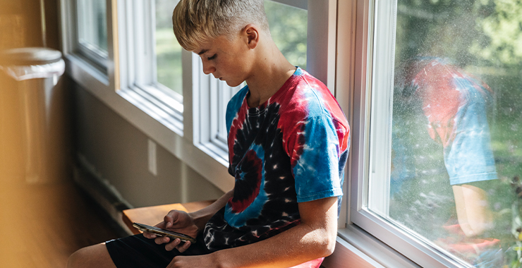 Child Protection in Digital Space: Parent-Child Collaboration