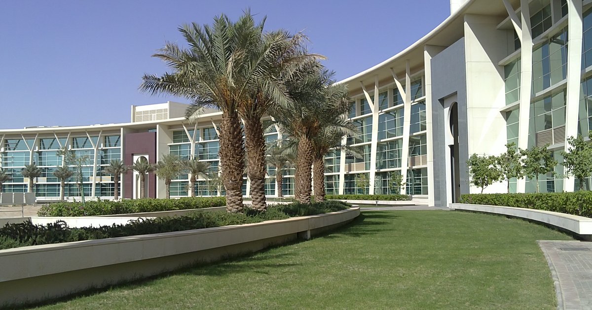 أمير الرياض يضع حجر الأساس لمشاريع رياضية جديدة