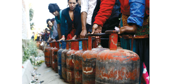 أزمة نقص الوقود في تايلاند: اتهامات بتجار النفط