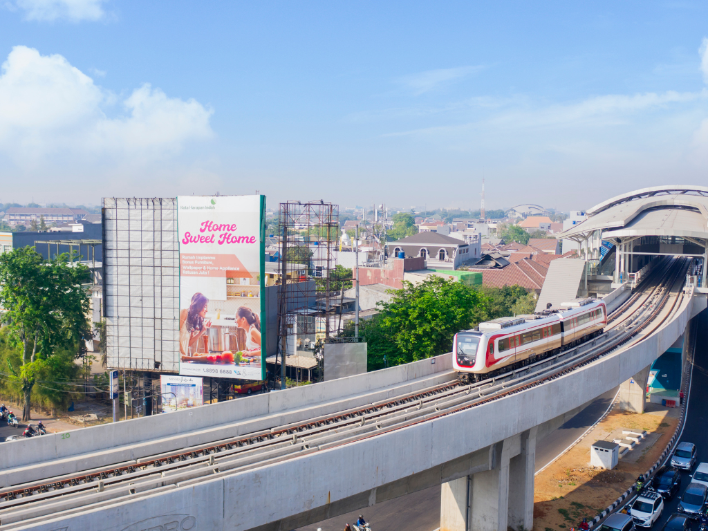 تشغيل مينى باصات لربط مدينة الشروق بمحطة LRT