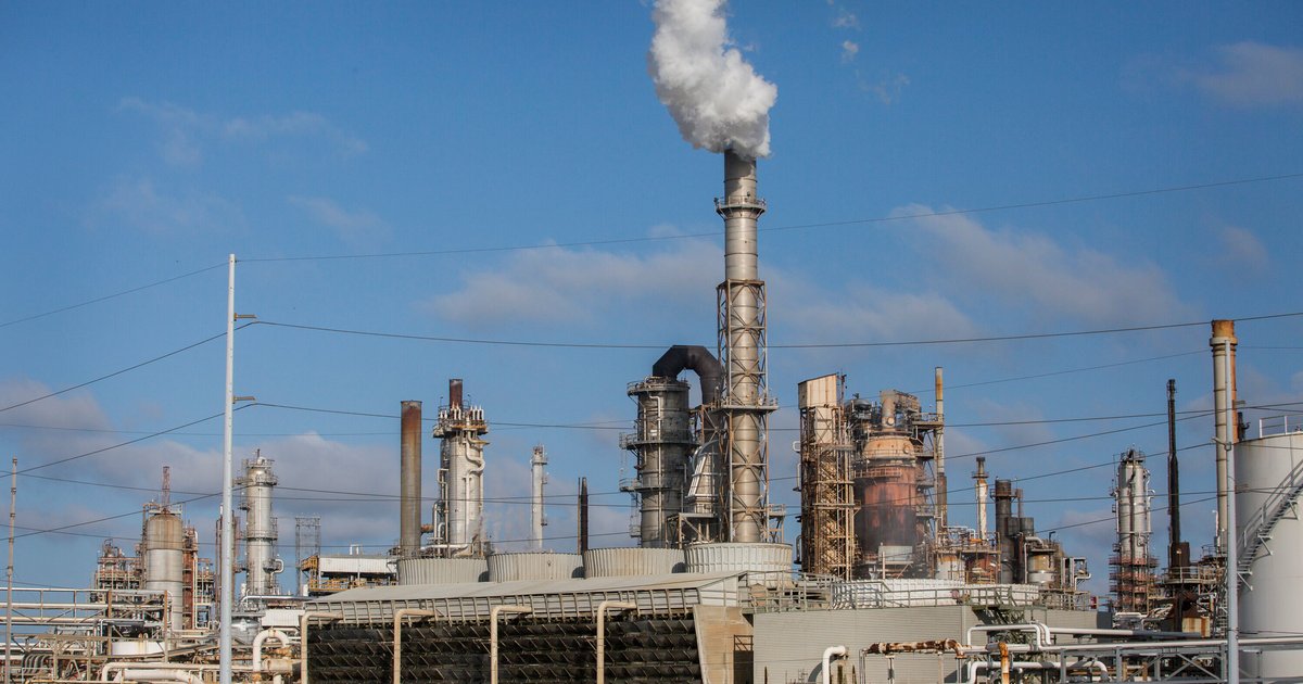 تراجع أسعار النفط مع إشارات أمريكية نحو إنهاء النزاع