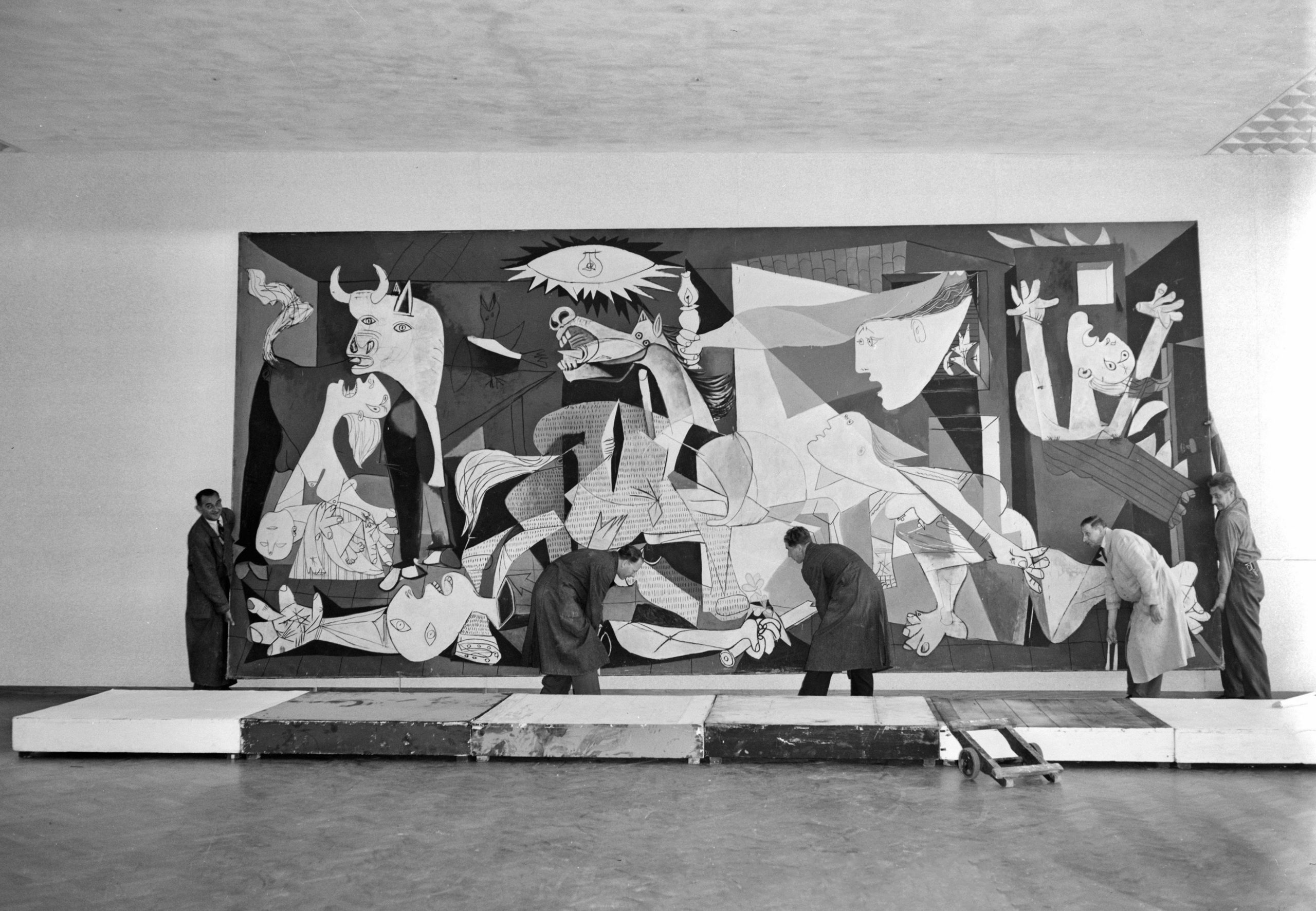 خلاف سياسي حول لوحة غيرنيكا في إسبانيا