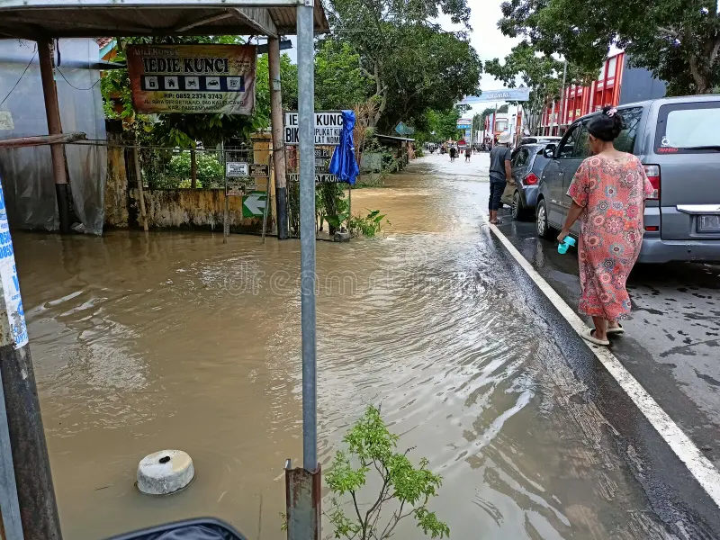 Starker Sturm zerstört Häuser in Siamis, Indonesien