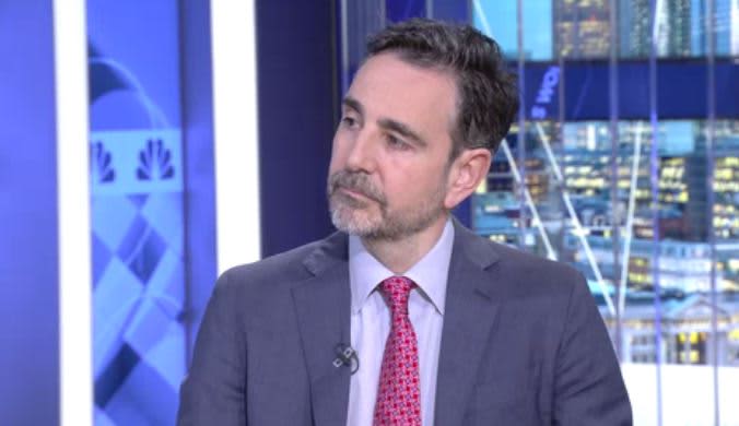 أزمة الرعاية الاجتماعية في أيرلندا الشمالية وتأثيرها على الأسر