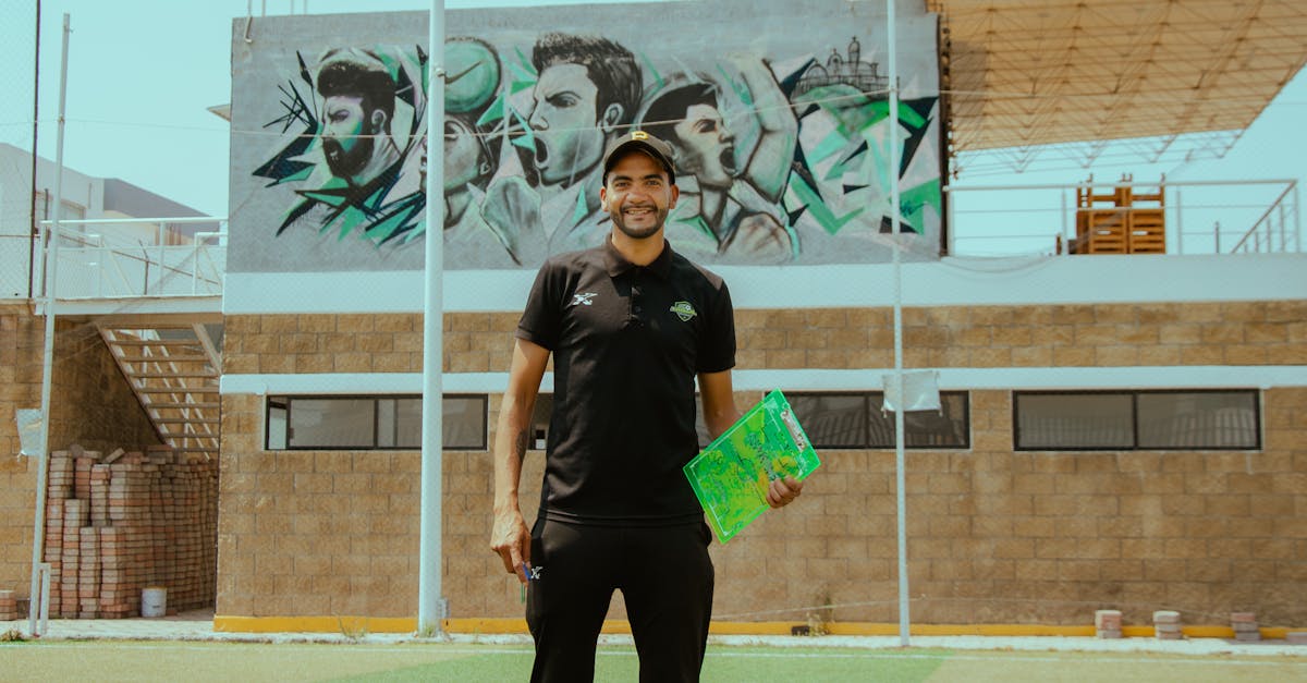 صفقة تبادلية بين ليفربول والهلال تضم محمد صلاح