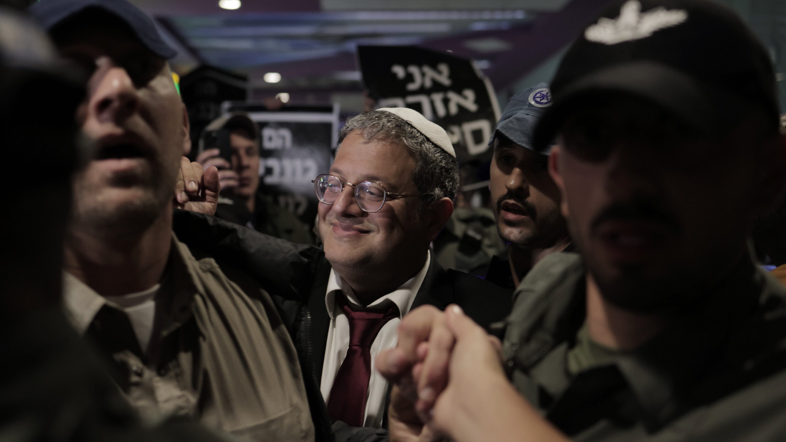 مواجهة بين بن غفير وزياش بعد قانون إعدام الأسرى