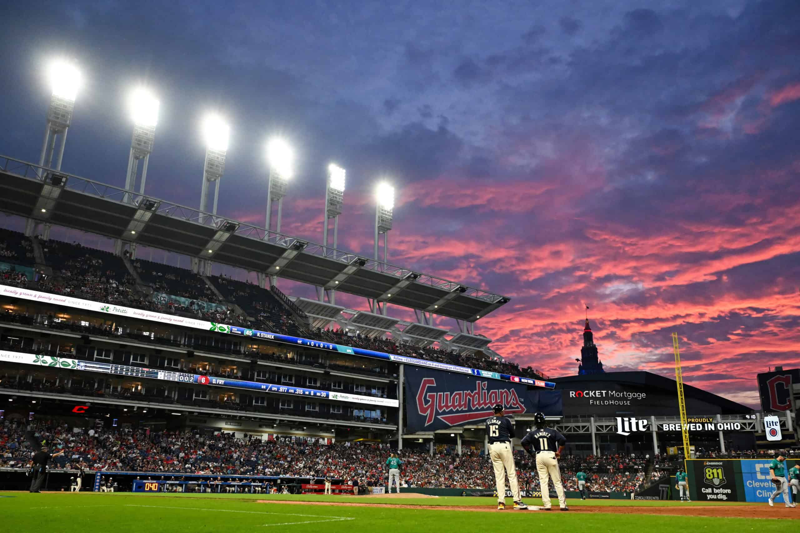 الجارديانز يتفوقون على الكوبس في مباراة مثيرة