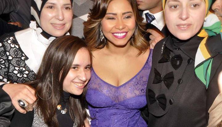 عودة شيرين عبد الوهاب بأغنية "الحضن شوك"