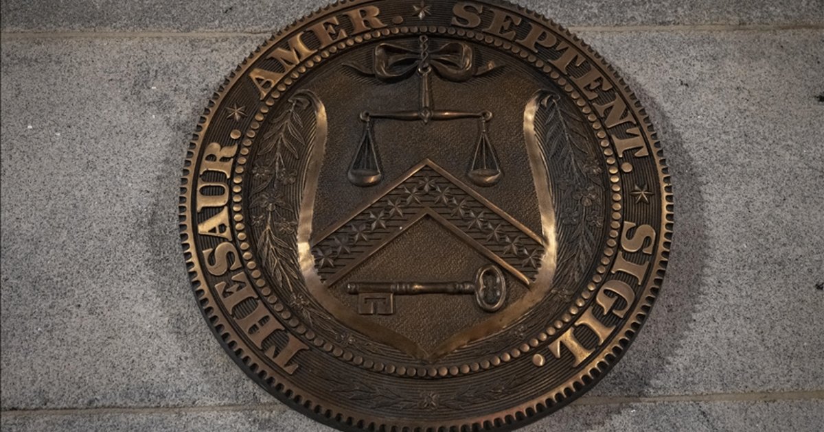 US Lifts Sanctions on Russian Ships and Its Global Impact