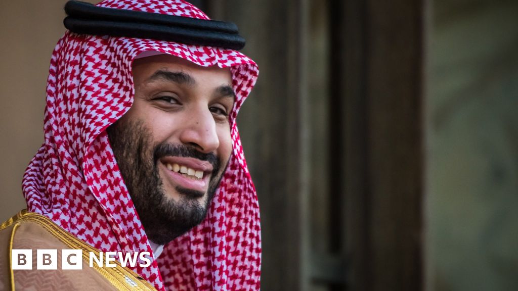 ولي العهد السعودي يتلقى اتصالًا من رئيس وزراء باكستان